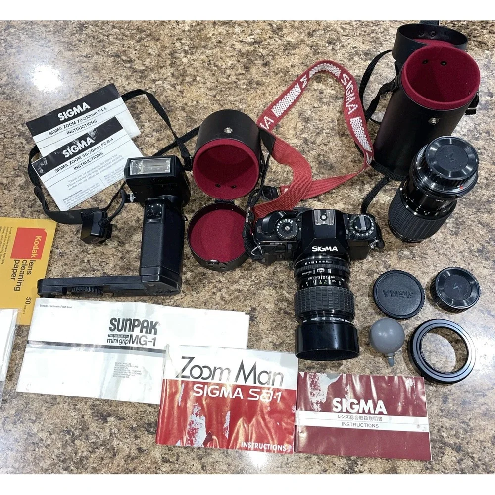 Sigma SA-1 Camera Sigma 35-70mm & 70-210 Zoom Lens w/ Case & Strap Untested LOT